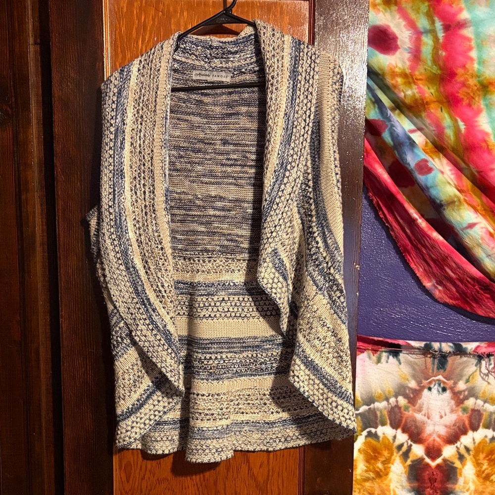 Women's XL plus sized Striped Sweater Vest super soft - Picture 8 of 9